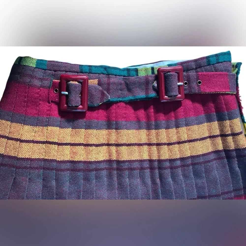 Gorgeous Heavy Scottish Plaid Kilt - Picture 7 of 11